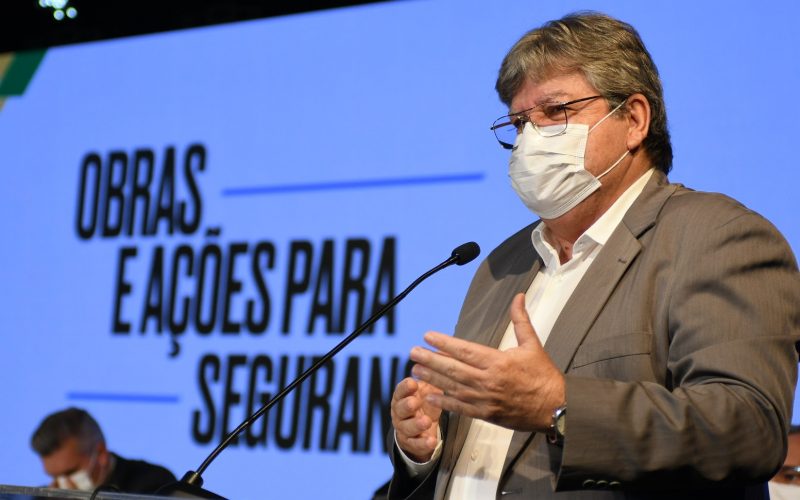 João Azevêdo abre campanha de prevenção contra o câncer de mama nesta sexta-feira