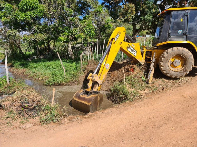 Em Bananeiras: Aesa realiza limpeza da calha do rio Lagoa de Matias