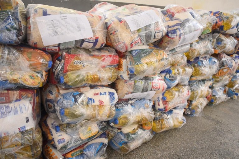 Paraíba já distribuiu mais de 1,2 milhão de cestas básicas a alunos da rede estadual e manterá entrega até ter ensino 100% presencial
