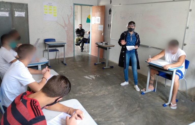 Escola Cidadã reforça preparação de socioeducandos para o Encceja-PPL