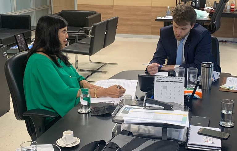 Em Brasília, vice-governadora cobra obras hídricas para a Paraíba e medidas para zerar fila do Bolsa Família