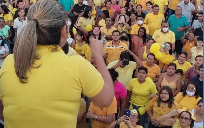Karla Pimentel mostra força, leva multidão as ruas e se consolida como maior liderança política do Conde