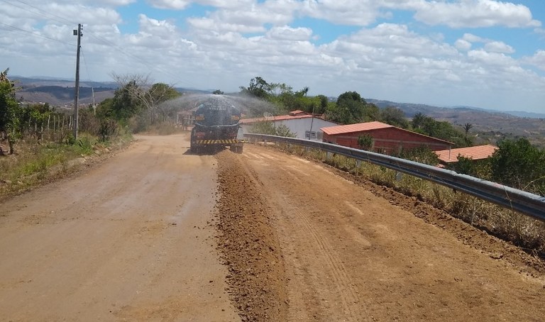 Pavimentação da rodovia de Matinhas começa nesta semana
