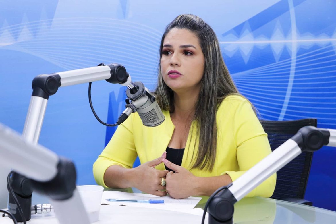 Karla Pimentel anuncia que cidade de Conde será um canteiro de obras em 2022