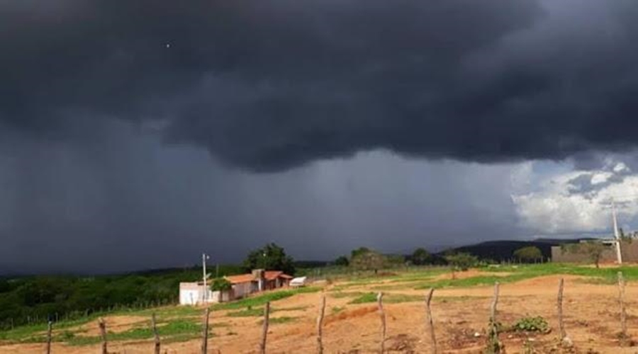 Maior volume de chuvas é esperado nesta segunda-feira no Sertão paraibano