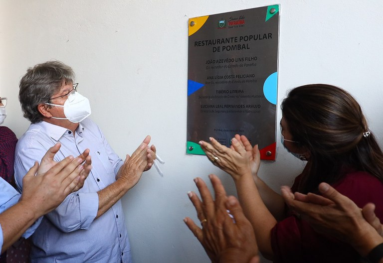 João Azevêdo entrega Restaurante Popular de Pombal e amplia ações de segurança alimentar no Sertão