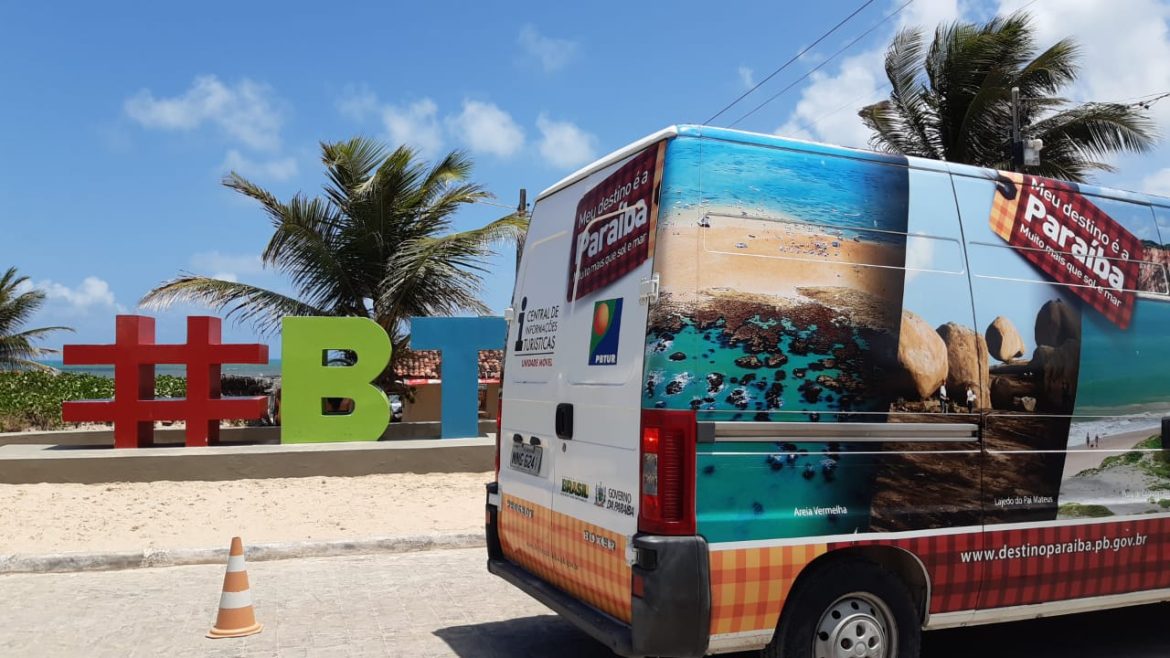 Van da PBTur divulga roteiros turísticos em Jacaré e Tambaba neste sábado