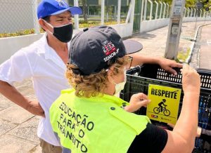 Prefeitura leva programa ‘Compartilhando Espaços’ para orientar população no bairro do Valentina