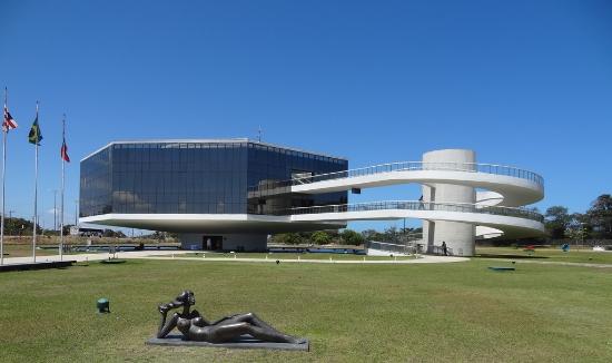 Estação Cabo Branco reabre temporada de exposição com esculturas do artista paraibano Luciano Grisi