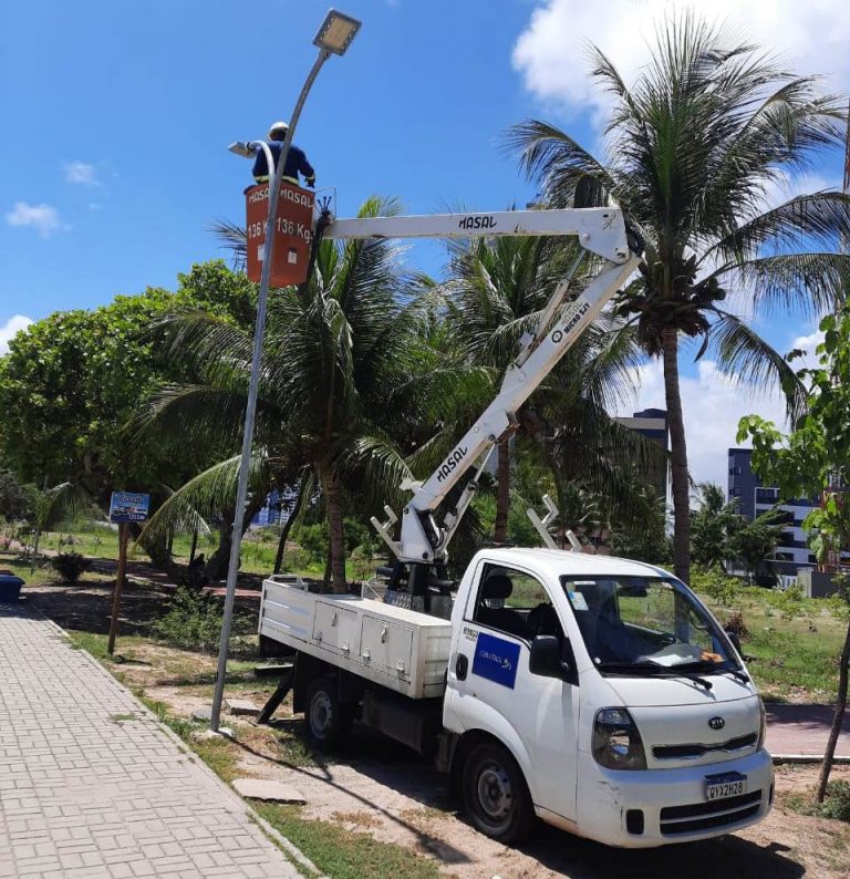 Seinfra inicia recuperação de trecho da iluminação do Parque Parahyba II onde foram furtados cabos elétricos