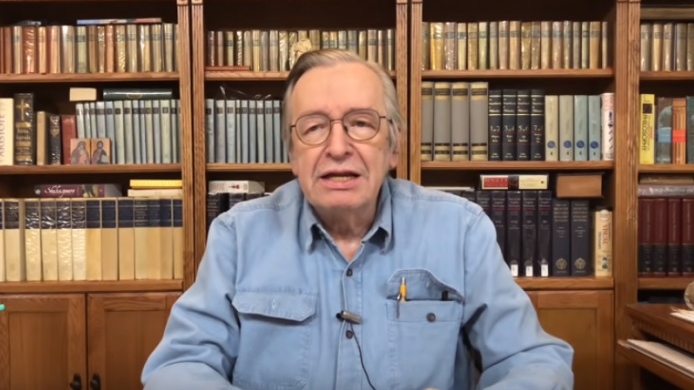 Olavo de Carvalho morre aos 74 anos