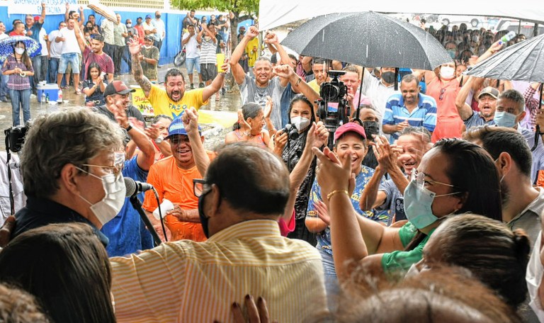 João Azevêdo inaugura Casa da Cidadania de Tacima e inspeciona obras viárias que contemplam Bananeiras e Dona Inês