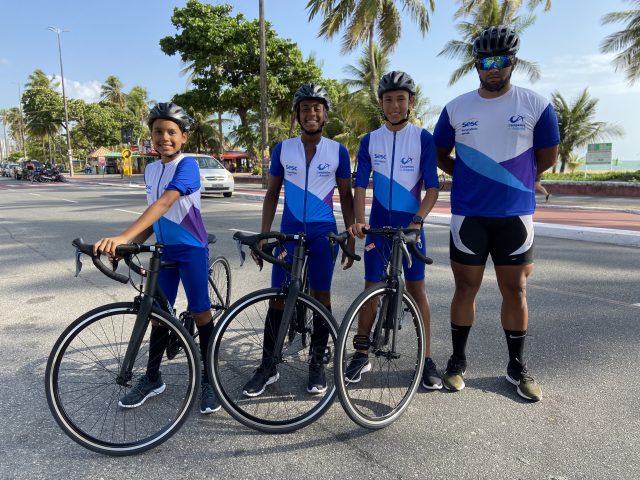 Prefeitura de João Pessoa realiza primeiro treino-teste com alunos da Escola de triathlon