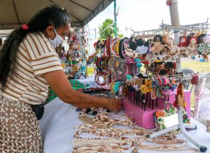 Feira Móvel acontece nesta quarta no Altiplano, estreia na Praça do Caju dia 12 e abre cadastro de comerciantes