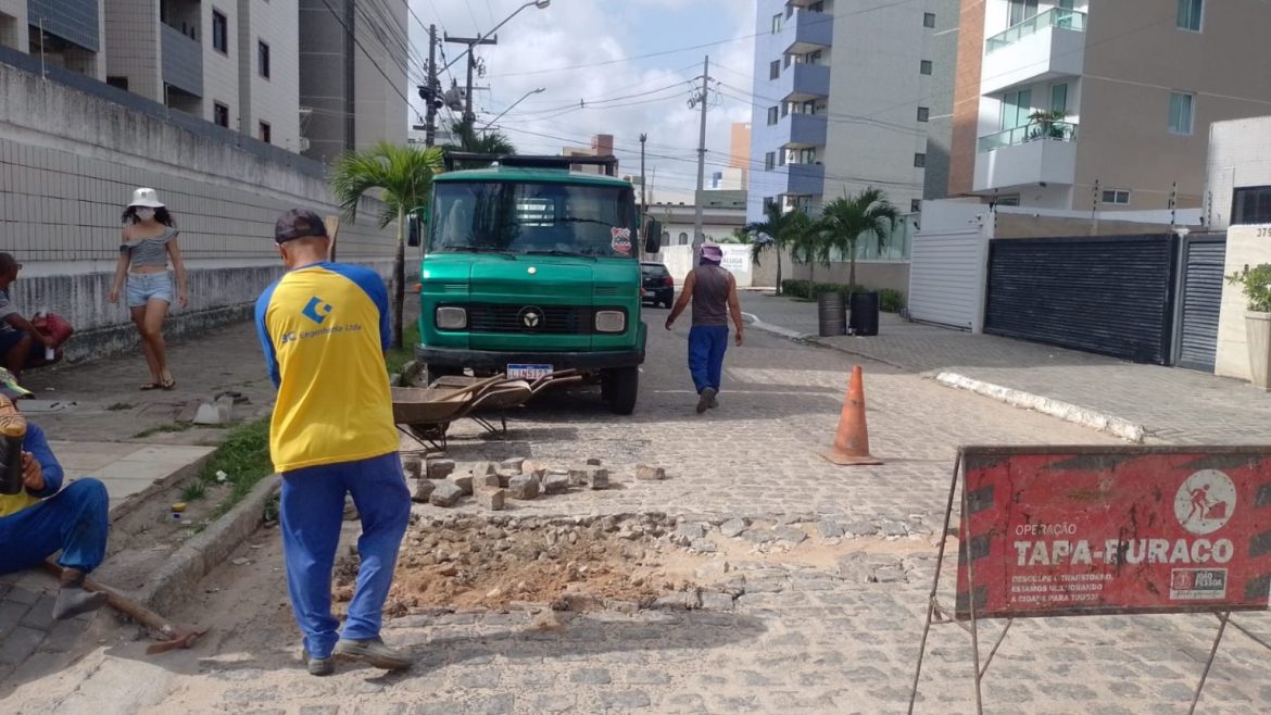 Serviços da Operação Tapa-Buraco e manutenção da iluminação acontecem em 29 bairros da Capital