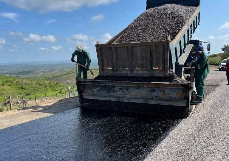 Pavimentação de rodovia promove desenvolvimento socioeconômico no Sertão da Paraíba