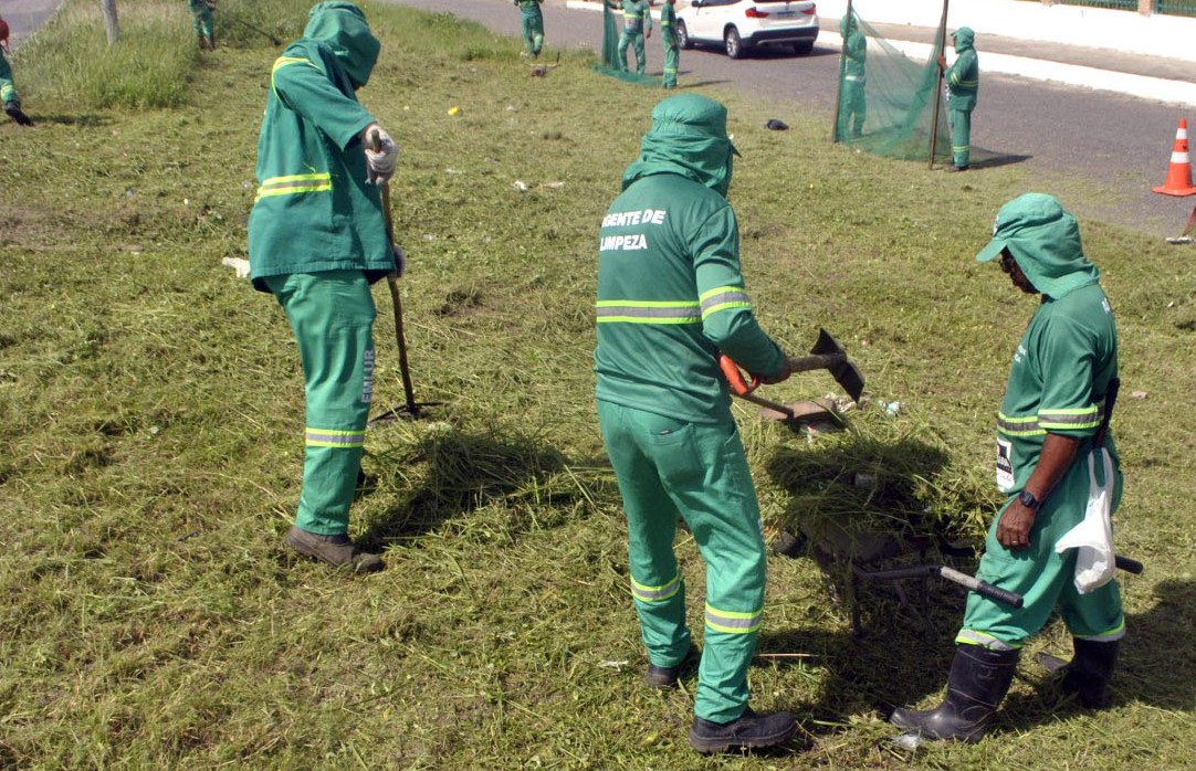 Equipes da Emlur executam serviços de zeladoria em cinco bairros nesta quinta-feira