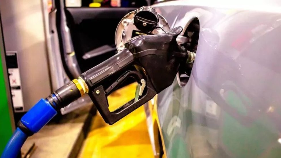 Brasil tem 3ª gasolina mais cara do mundo, calcula consultoria