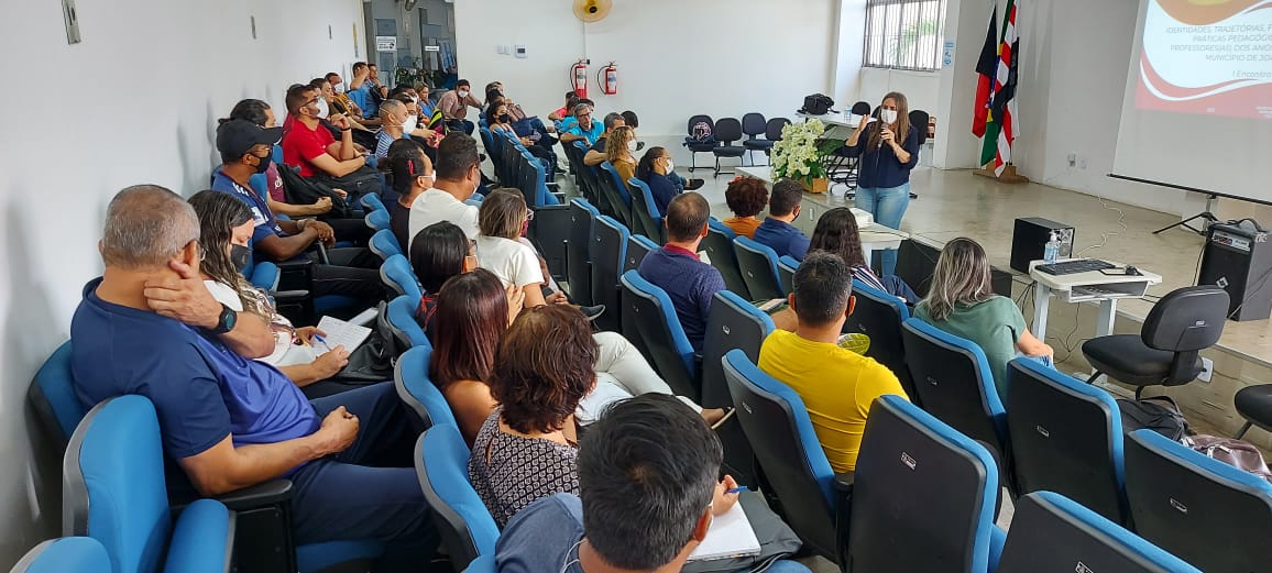 Mais de 1,2 mil professores da Rede Municipal de Ensino participam de processo de formação