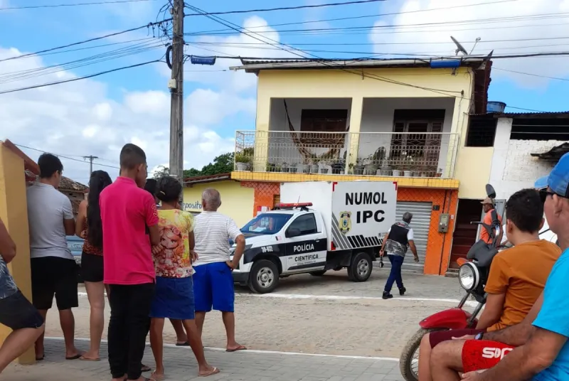 Empresário mata esposa e filha a tiros e é encontrado morto no Litoral Norte