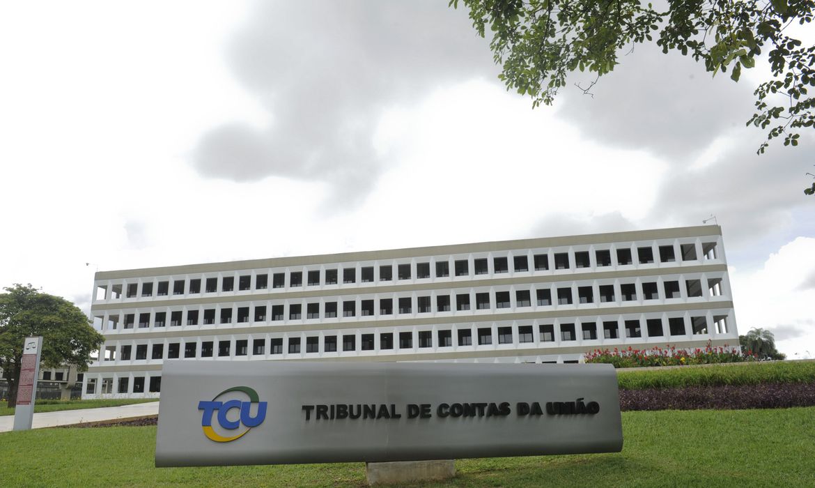 Ministros do TCU veem pressão do Ministério da Economia para que privatização da Eletrobras saia até o final do mês