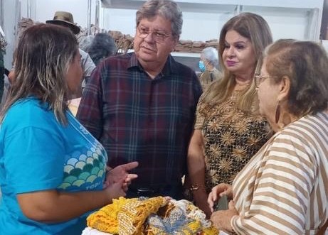 Governador e primeira-dama prestigiam artesãos paraibanos no 15º Salão do Artesanato, em Brasília