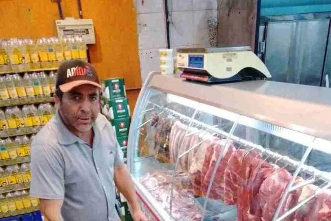 Com a carne mais cara, brasileiros passam a consumir mais feijão