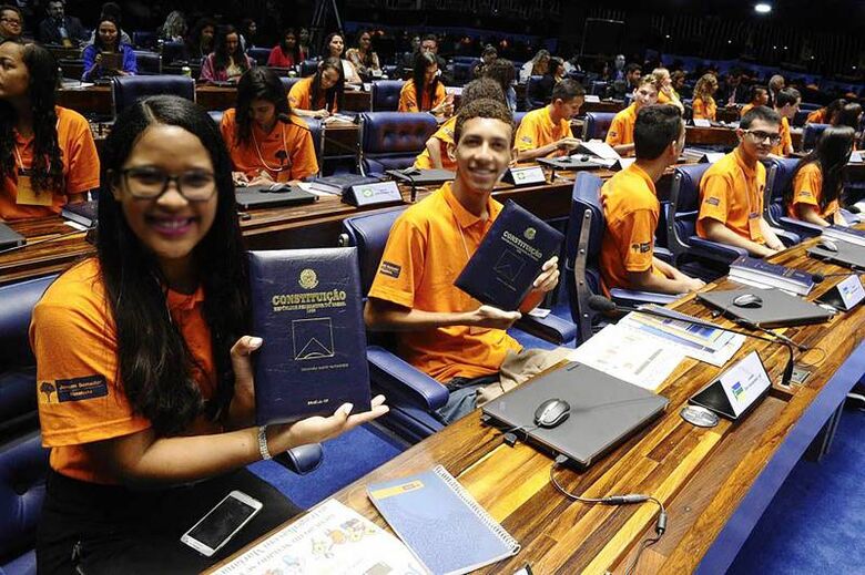 Aluno da Rede Estadual de Ensino é selecionado no programa Jovem Senador