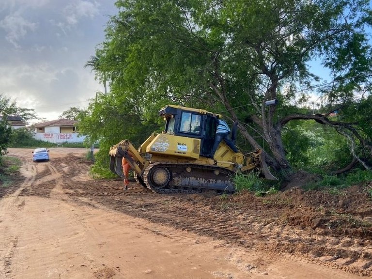 Obras de implantação e pavimentação de rodovia são iniciadas entre Lagoa Seca e Puxinanã