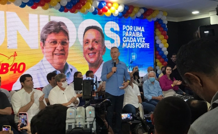 Opinião: João Azevêdo segue forte e mantém o apoio do PP, Republicanos poderá indicar senador e se o foguete de Efraim não der ré perderá tripulantes