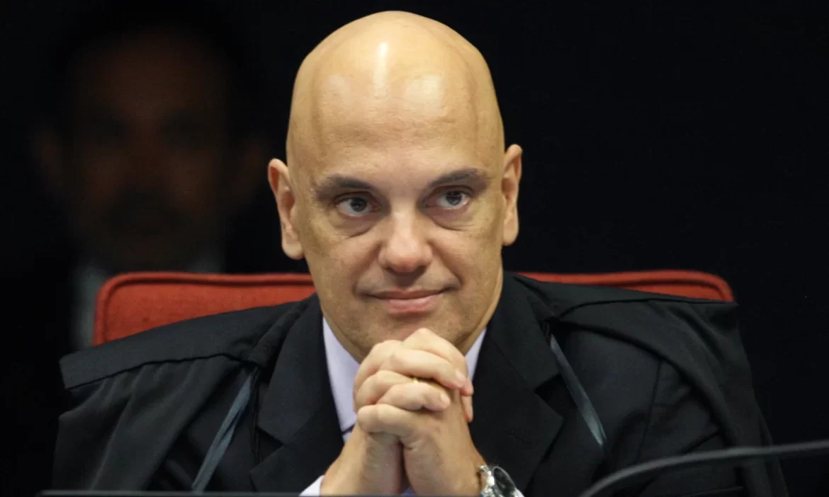 Alexandre de Moraes manda periciar imagens de 8 de janeiro captadas pelo GSI