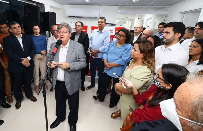 João Azevêdo entrega 3ª Delegacia Distrital e contempla mais de 70 mil pessoas na Capital