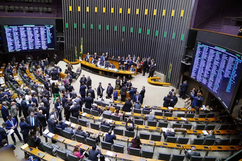Congresso Nacional promulga PEC da Transição em sessão solene