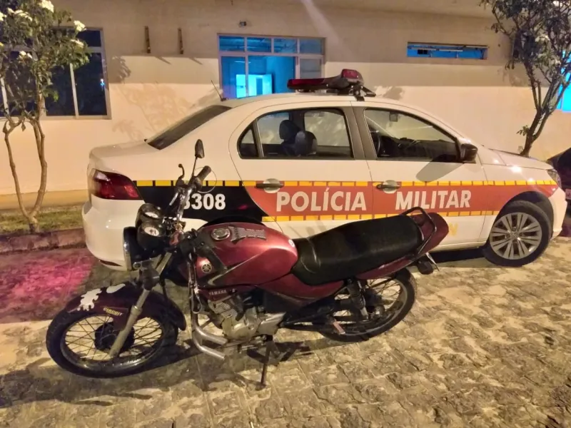 Polícia frustra assalto, prende suspeito e recupera motocicleta roubada