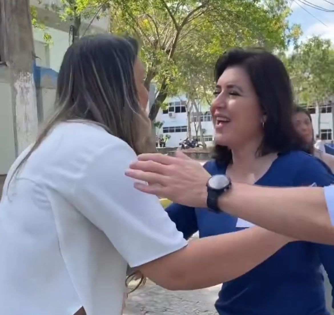 Camila Toscano acompanha visita de Simone Tebet e participa de atividades em Campina