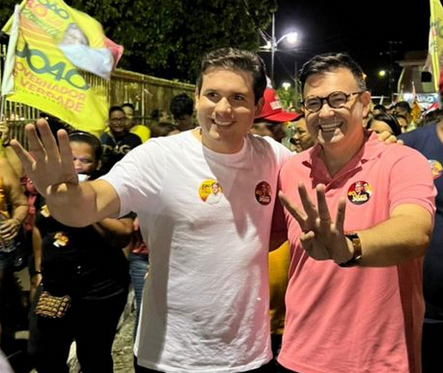 Ao lado de João e Hugo Mota, Raniery Paulino participa de caminhada em Santa Rita