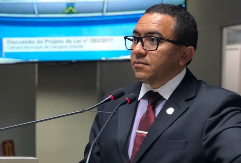 Vereador da base de Bruno Cunha Lima na Câmara denuncia descaso na saúde: “O que o hospital João XXIII vem fazendo com a população de Campina Grande é estarrecedor”. Veja vídeo