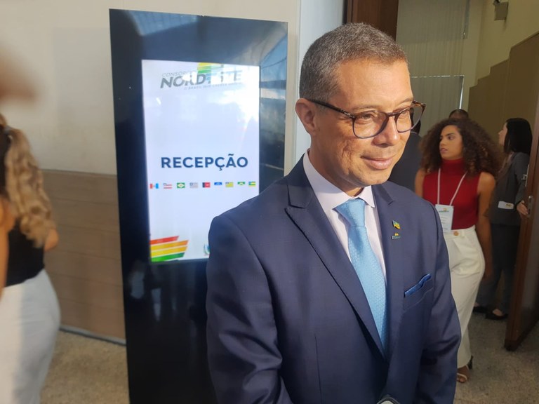 Governador de Sergipe elenca questões sociais e obras como o canal do Xingó em reunião do Consórcio Nordeste