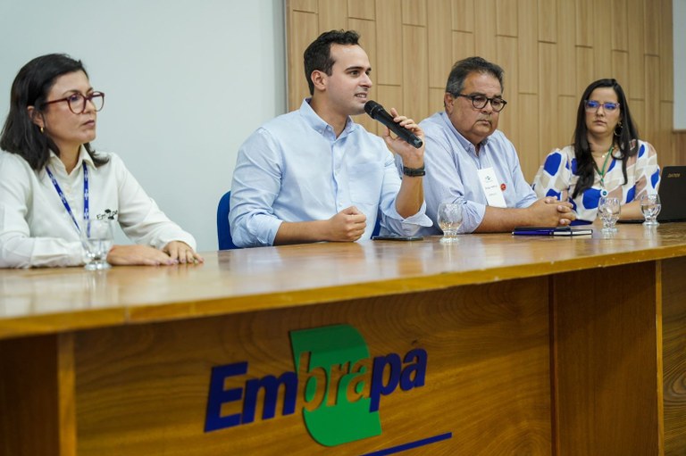 Vice-governador participa de evento na Embrapa e destaca importância da inovação para o fortalecimento da caprinocultura e ovinocultura na Paraíba