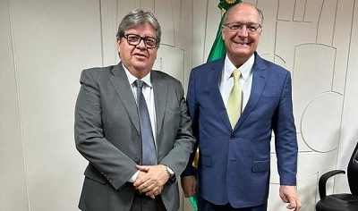 João Azevêdo discute investimentos para indústria, artesanato e energias limpas com Geraldo Alckmin