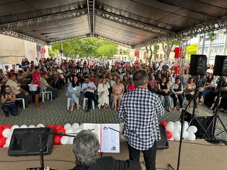 Governo do Estado homenageia mães servidoras no Centro Administrativo Estadual