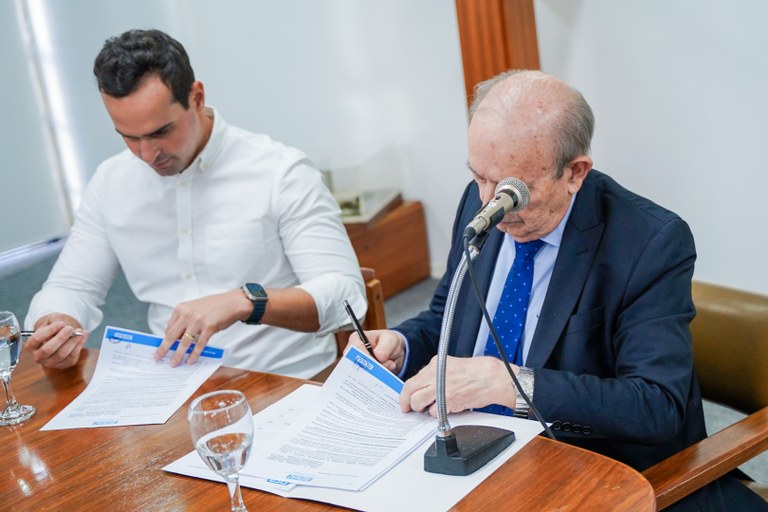 Governador em exercício firma parceria com o Senai para ampliar oferta de cursos profissionalizantes na Paraíba