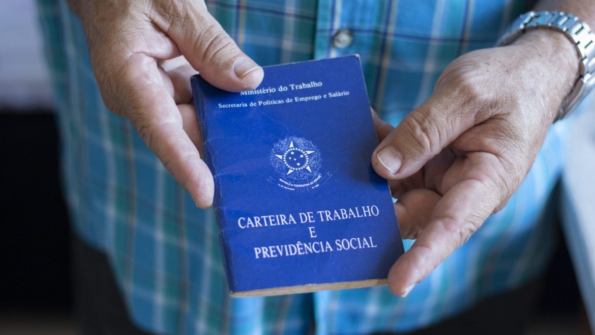 Paraíba gera saldo positivo de 1,7 mil empregos com carteira assinada em maio
