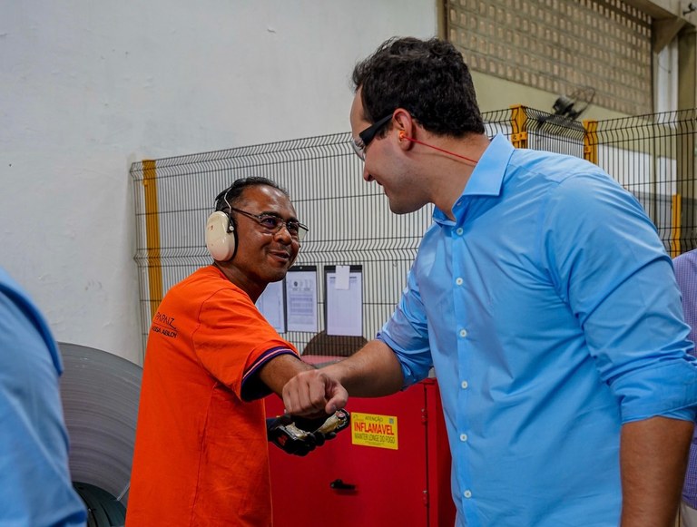 Vice-governador visita metalúrgica em Campina Grande e destaca incentivos do Governo da Paraíba para fortalecer indústria local