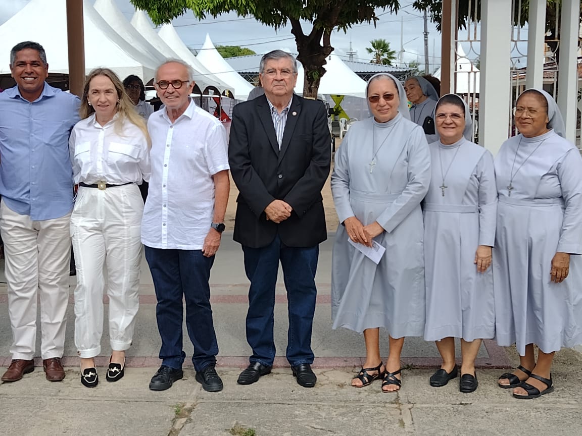 Roberto Paulino representa João Azevêdo em evento na cidade de João Pessoa