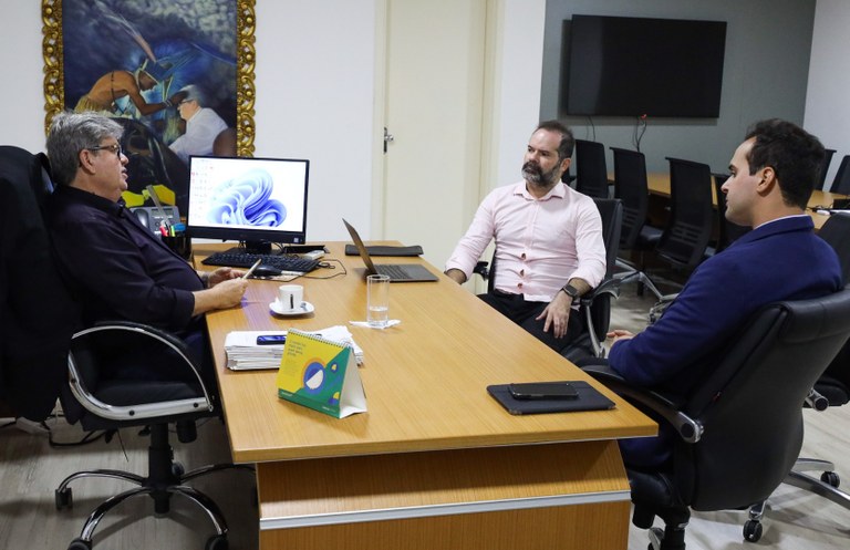 Em reunião com João Azevêdo, presidente do CLP destaca eficiência de políticas públicas e avanço da Paraíba no Ranking de Competitividade