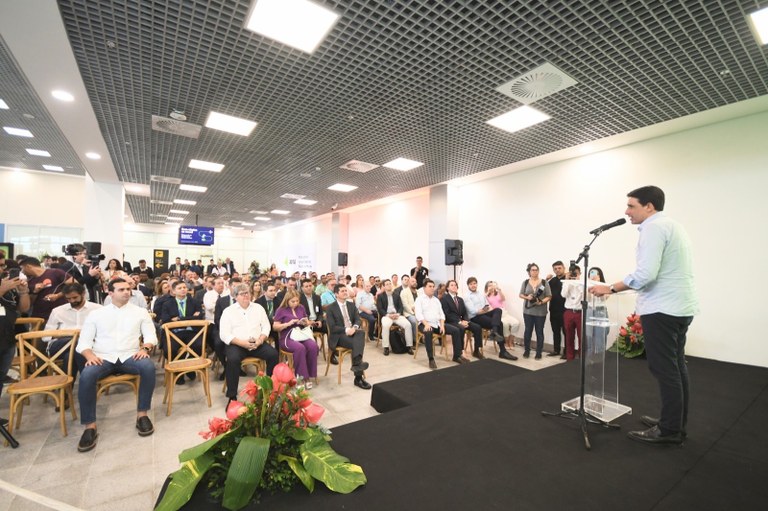 João Azevêdo participa de inauguração e destaca que novo aeroporto e Centro de Convenções são equipamentos que interagem com o futuro de Campina Grande