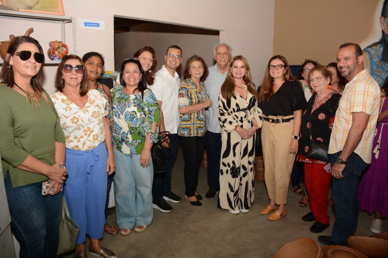 Primeira-dama do Estado conhece produção artesanal de quilombolas em Santa Luzia e discute detalhes da homenagem no 37° Salão do Artesanato Paraibano