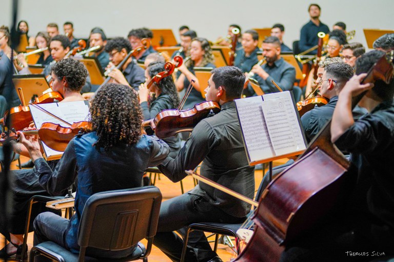 Concerto da Orquestra Sinfônica Jovem tem músicas de Natal e trilha sonora de cinema nesta quinta-feira (7)