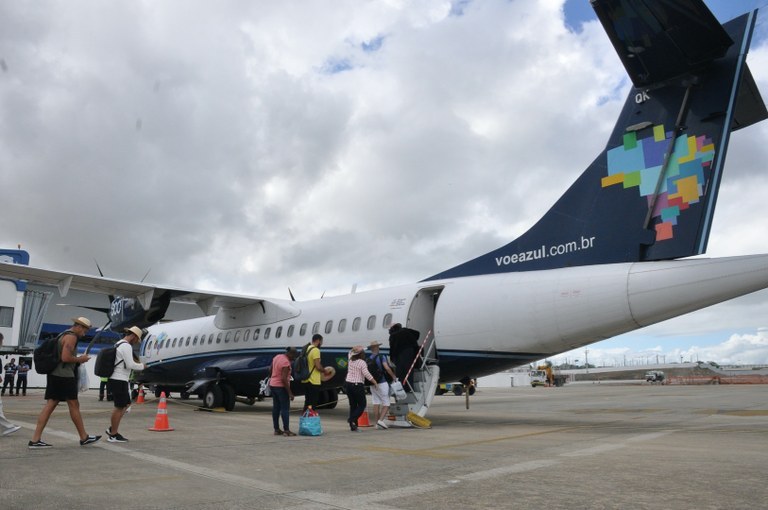 Aeroportos da Paraíba registram aumento de 30% no fluxo de passageiros em novembro